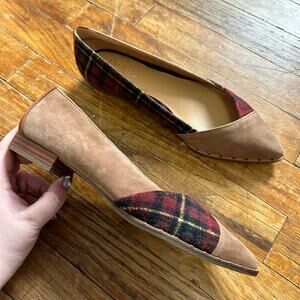 Crown vintage Camel Plaid Flats
